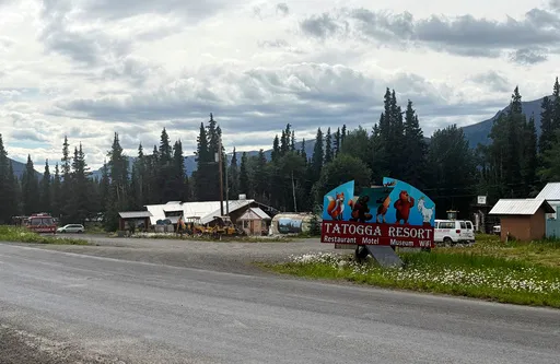 faa452054d5e442e908a0c0c23d7f331_preview_canada_mine_accident_08994