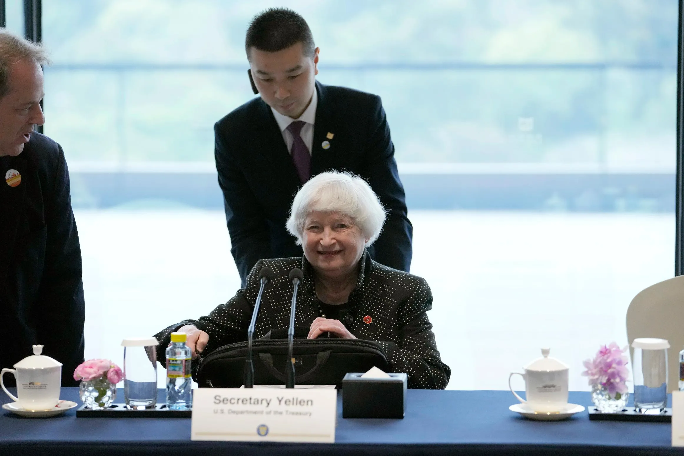 0935c342f26b4aa9be99ae10d517952b_main_china_us_yellen_79100