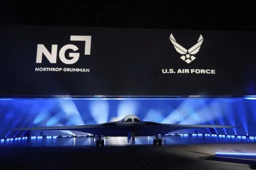 49af8cbda9b04820b5303eee7cf0f261_preview_trump_fighter_jet_99724