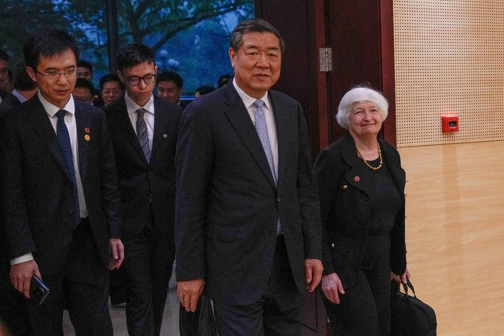 9c459530f9e24476b1a655fc83108ffa_main_china_us_yellen_62134