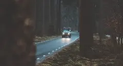 InvestinginAutomakers_JaguarLandRovervsTataMotors-hero_8355f61ee3ed3177aab4e9e872ee82b1_2000