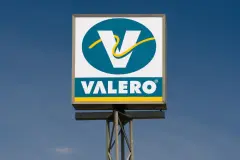 vlo-stock-valero-min