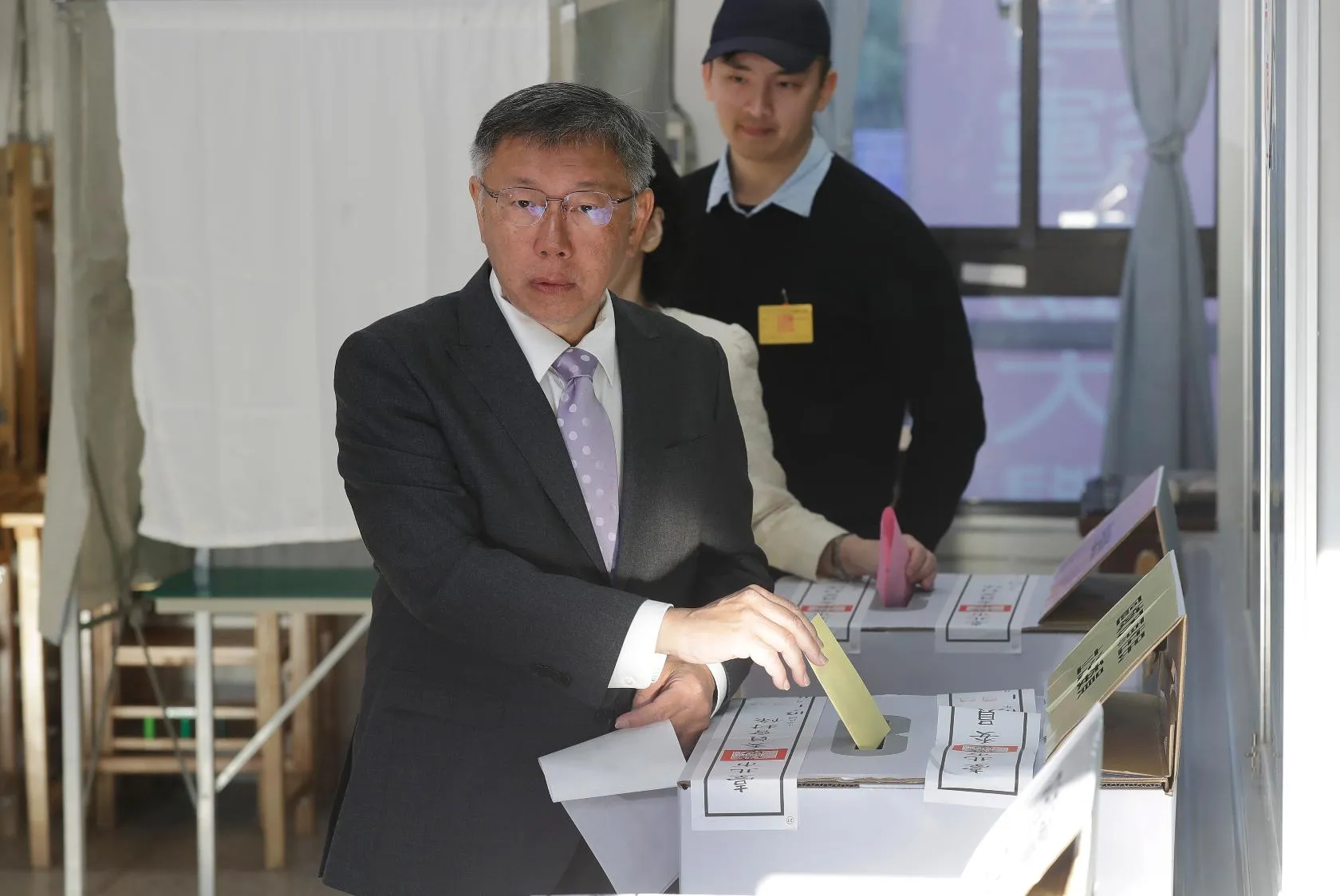 2bd7d547b38545249d1b882f9b2c9557_main_taiwan_election_05562