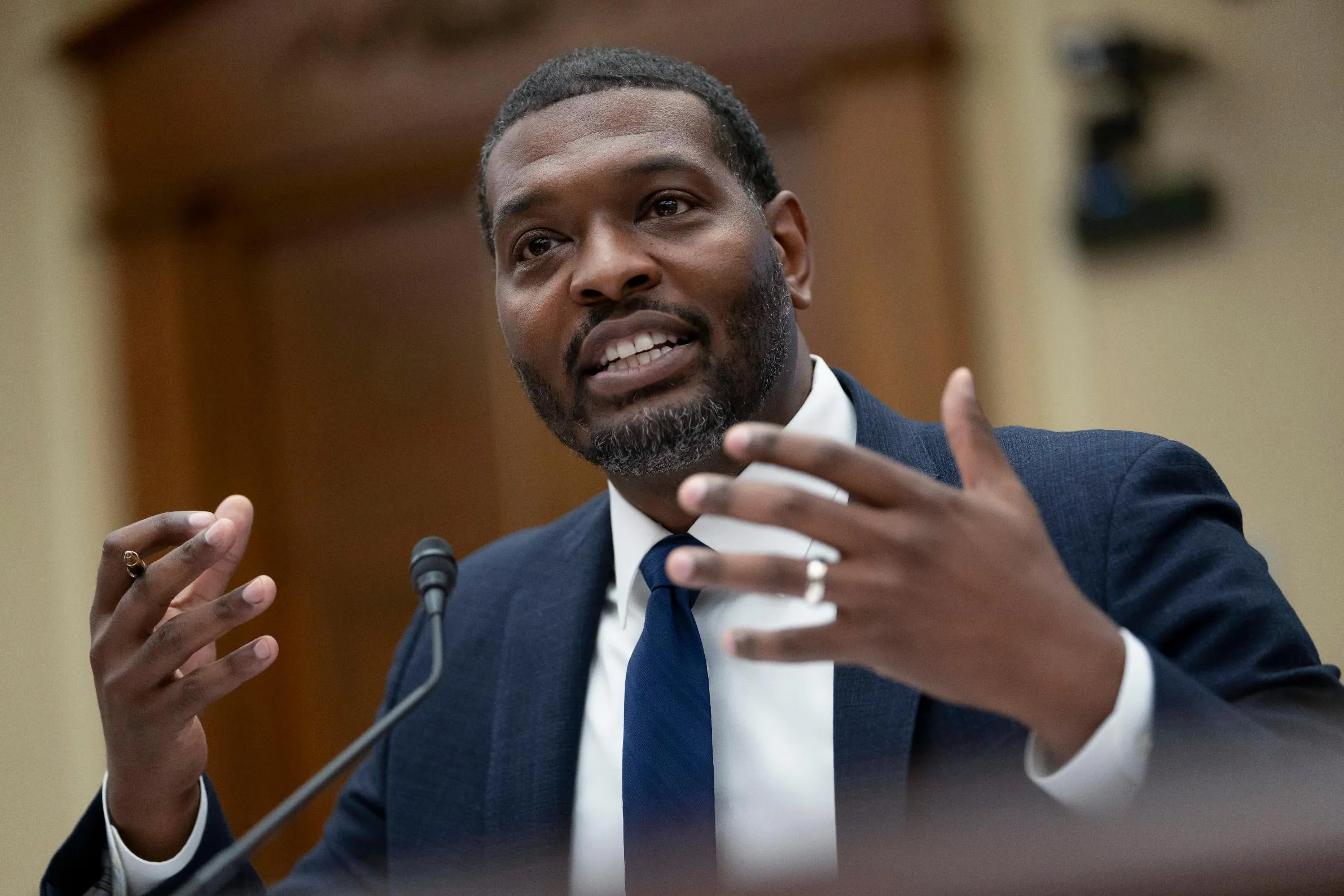 06bed057ea0f47d38d7e3df987ca5c23_main_biden_methane_emissions_70830