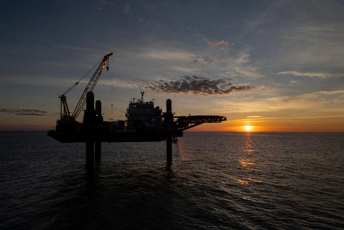 1783b5976ccc4fe9acf34d1f940de4e8_main_climate_undersea_freshwater_takwaways_83305