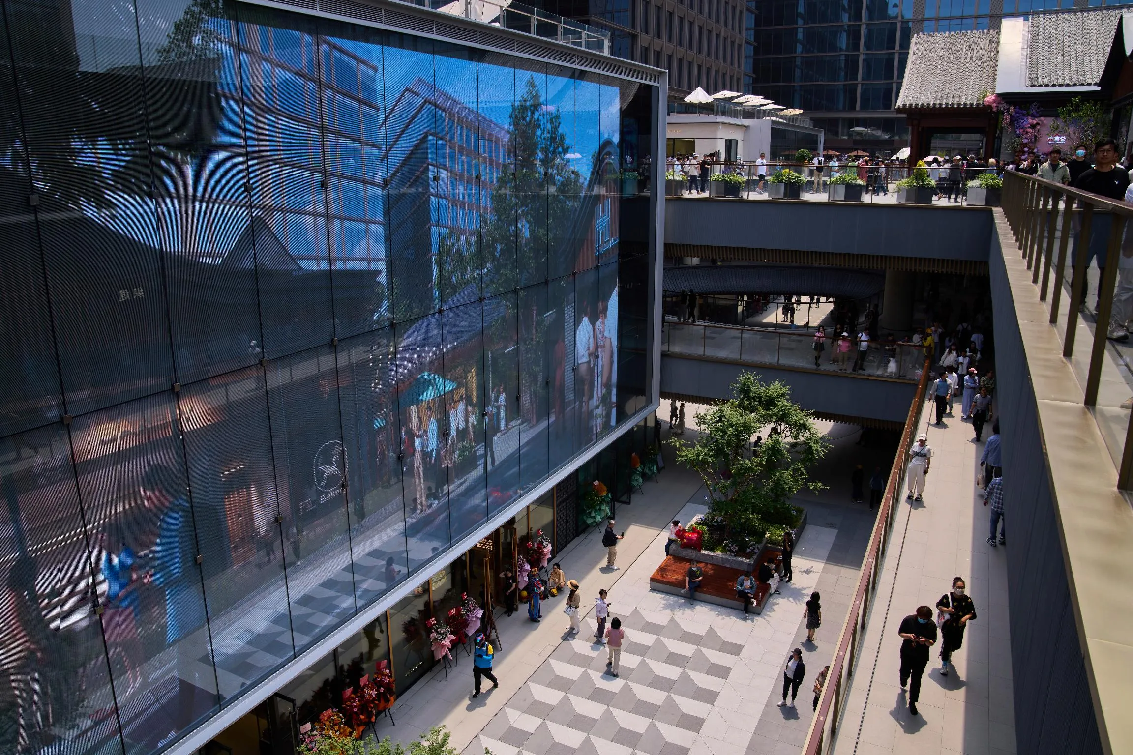 eedf786900c74a9891153227aba85715_main_china_economy_64654