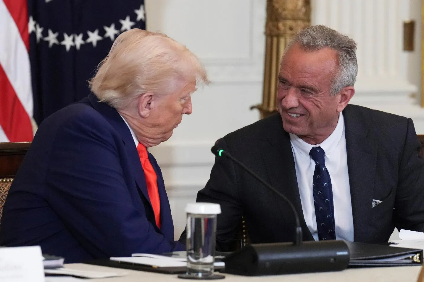 ea6fda35d563476bbd6a6dc435ce0824_main_trump_33834