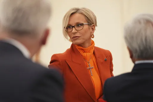 4e5aac4ffca941968f072652f81f5269_preview_trump_britain_27513