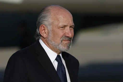 0e0598b2776745629ce26d1009c24e2e_preview_trump_95374