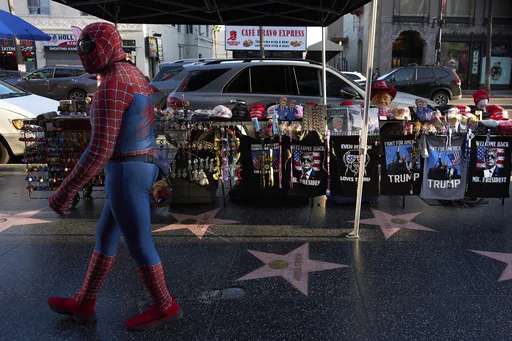 03f5c2e189ef474ba9223f057e8060e8_preview_international_tourism_69424