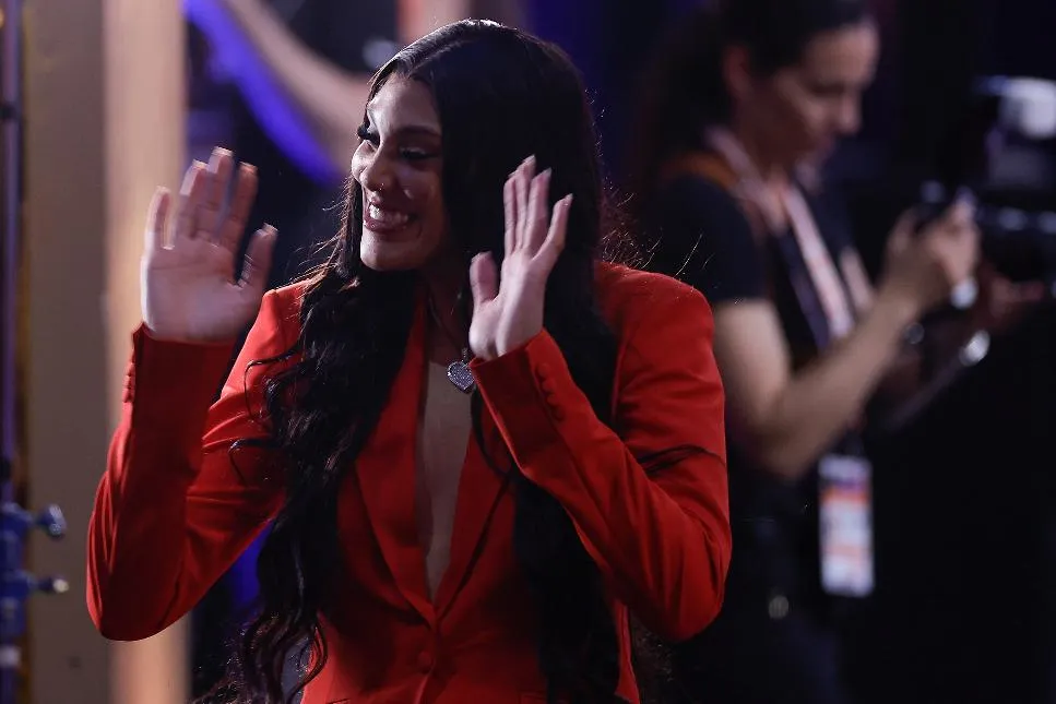 fc7064175f8e4dc0aef6c5e9b6270c3a_main_wnba_draft_basketball_87808