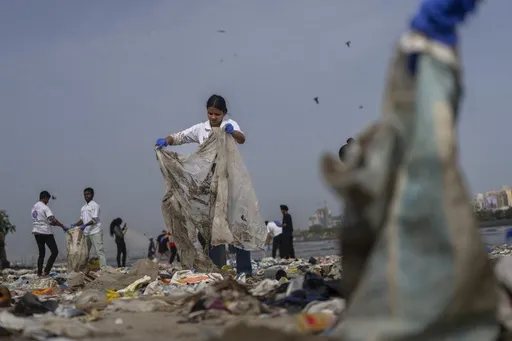 7c3f2102676349a1b2aae8e00bba86f3_preview_plastic_pollution_treaty_60707
