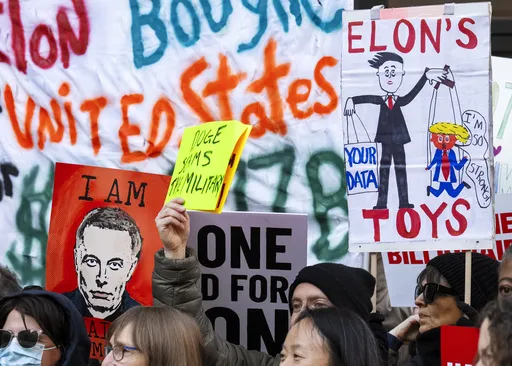 4f7d82cc7c8e4d95988b5d392f155611_preview_trump_consumer_financial_protection_bureau_04150