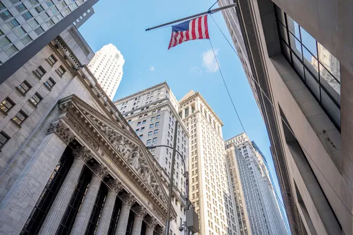 6966d9bb0f5e48cfb2ce8480b33ccbd9_preview_financial_markets_wall_street_49822