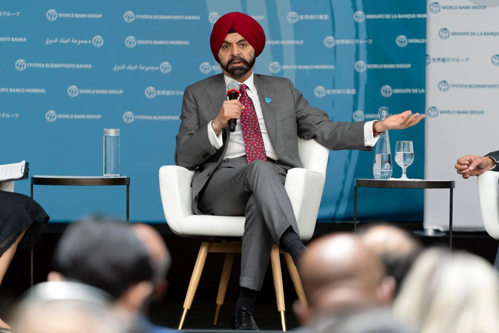 6d1a37cac4544da9bdb216c9a1f749fa_main_global_finance_48092