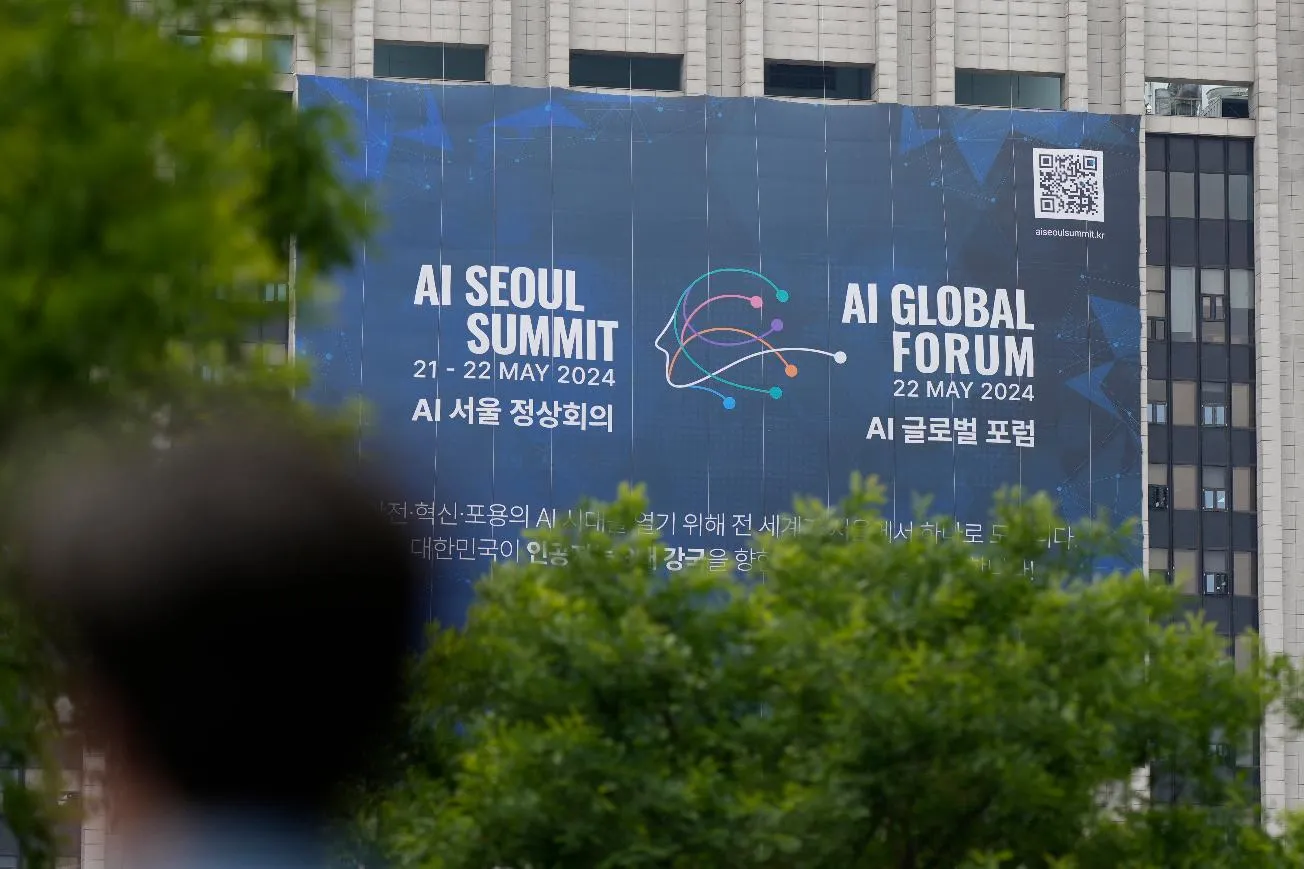 690284c1a9564615be1d390a7cea5c80_main_south_korea_ai_summit_explainer_69813