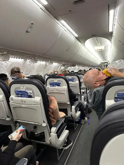 bf2de68a93a647c3bf863efa587fba38_main_oregon_emergency_landing_47796