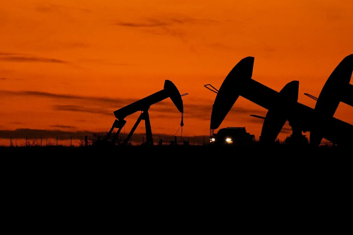 6a8307b4a6484ab5917198de9d9b0067_main_world_bank_global_economy_67920