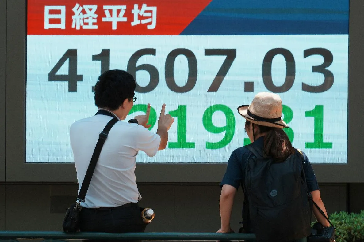 961332b8b4c24a32896495d50a96e7b9_main_japan_financial_markets_36025