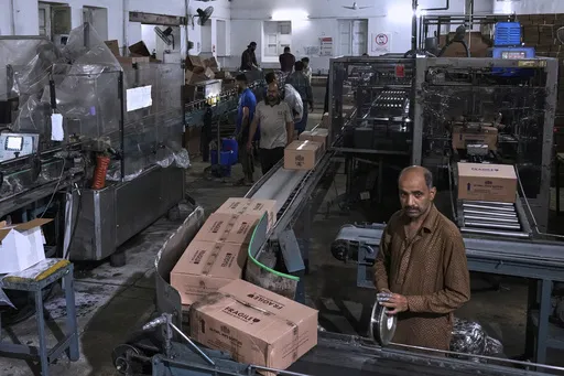 a2f324b018824c689f71b533bd6ec027_preview_pakistan_alcohol_80973