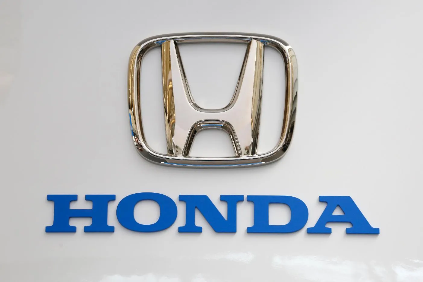 d052a61904f3427e9a91fd0d380080c7_main_honda_brake_recall_16061