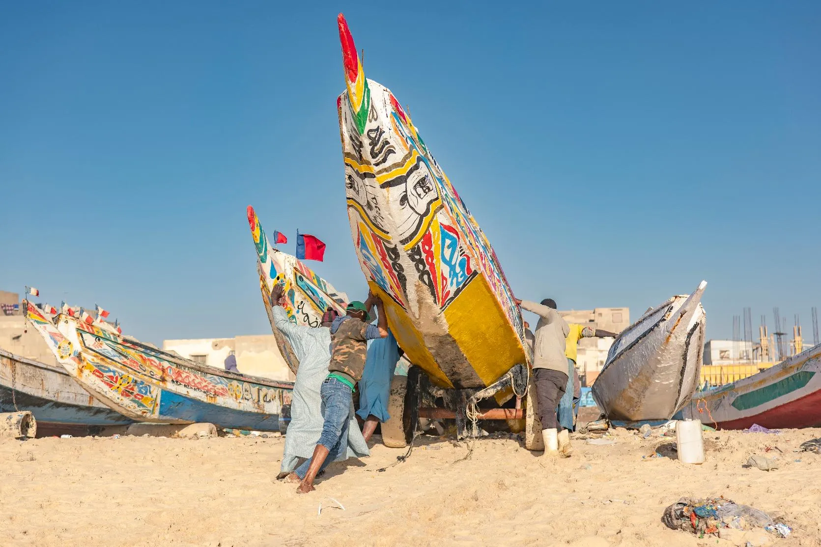 899c591f0d354e4e88bb911250d47f9f_main_senegal_fishing_natural_gas_48771