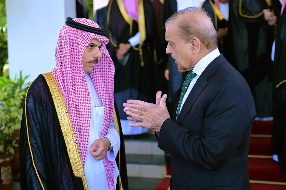 cde7b8d7fec7459c839871ad90674115_main_pakistan_saudi_arabia_58878