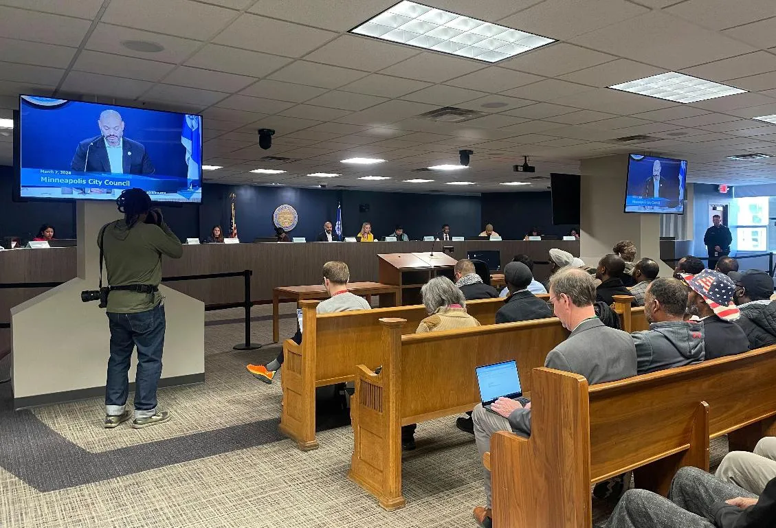 eb5d4e0092114d20bd28e4e723fc6f02_main_ride_hailing_drivers_minneapolis_16254