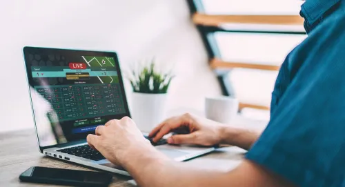 Bullvs_Bear-whatstheoutlookforNASDAQlistedDraftKings_DKNG-Hero_3c58a3297f9fece9563f8c513f34f254_2000