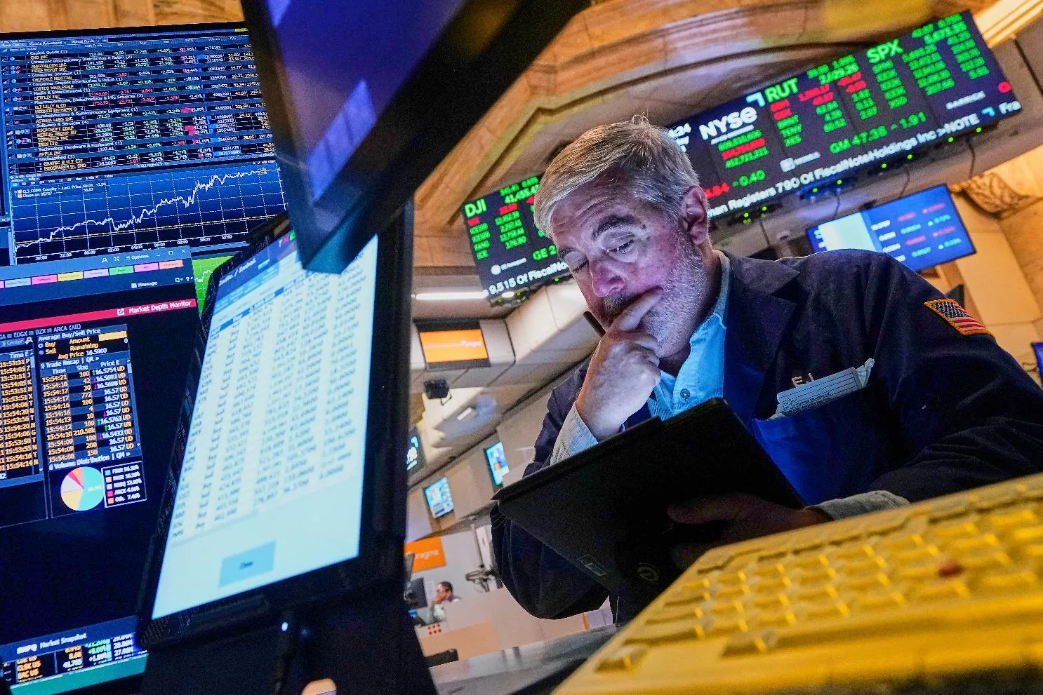 6cc2a88896024aa8888944cce2aabb45_main_financial_markets_wall_street_37491