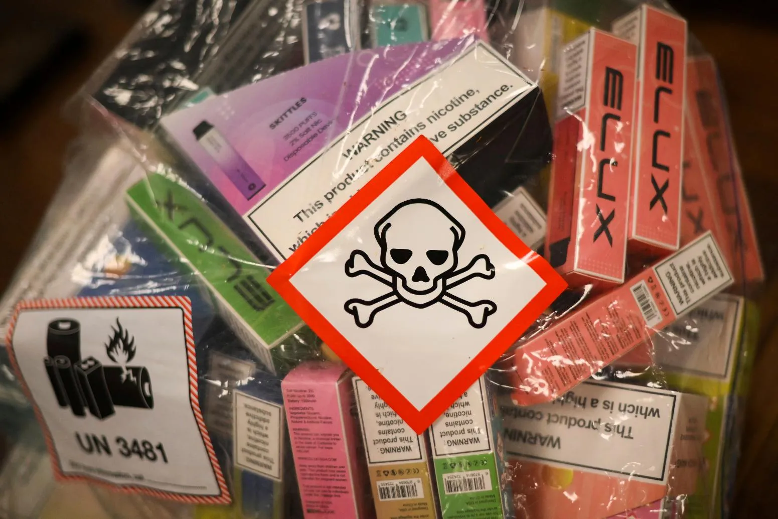 e74634f5e39d42fbb5d10b71004dd050_main_britain_vaping_21205