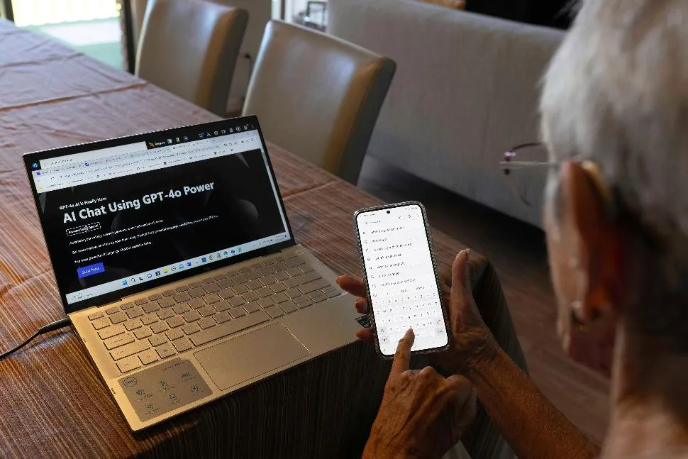 387d14c3cfba4081990db38aa396a7c4_main_seniors_ai_03653