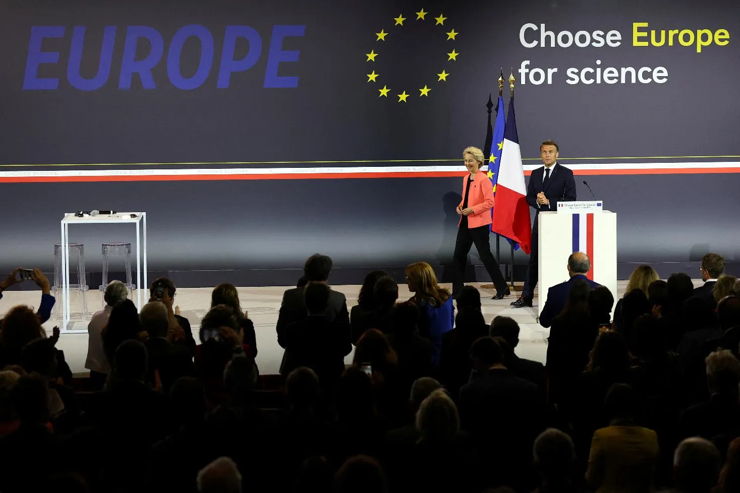 35a1d66e91aa4562bc14f5e1f66087c0_main_europe_science_02947