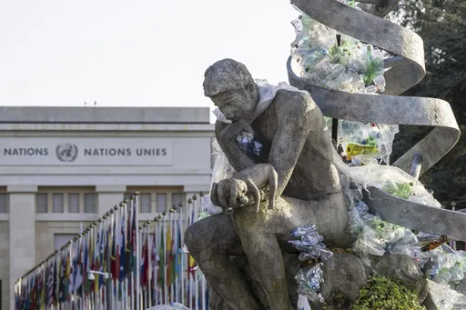 2b408470111e4316b284b829ac82fc05_preview_switzerland_plastic_pollution_treaty_38596