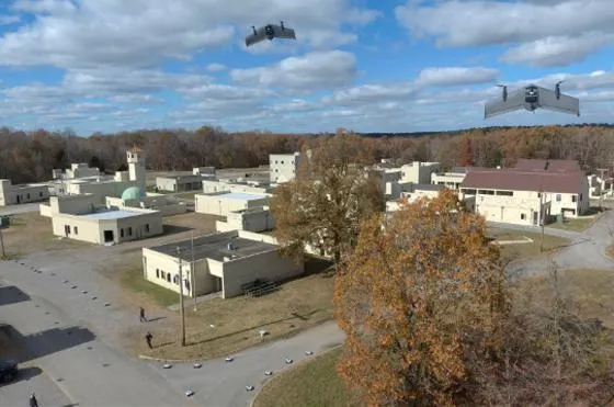 3fefc06a2e4941faa0bcc34390671327_main_ai_drone_swarms_arms_race_46315