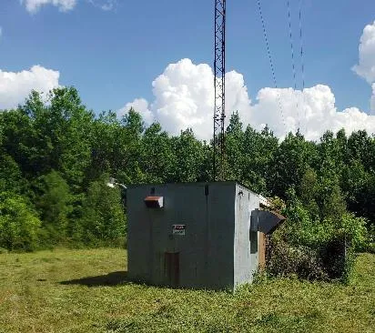 bca572738d264addbc135ddb460c713d_main_radio_station_tower_stolen_10145