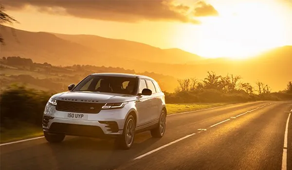 InvestinginAutomakers_JaguarLandRovervsTataMotors-1_449858a8676f4bd0776dca2519789f29_800