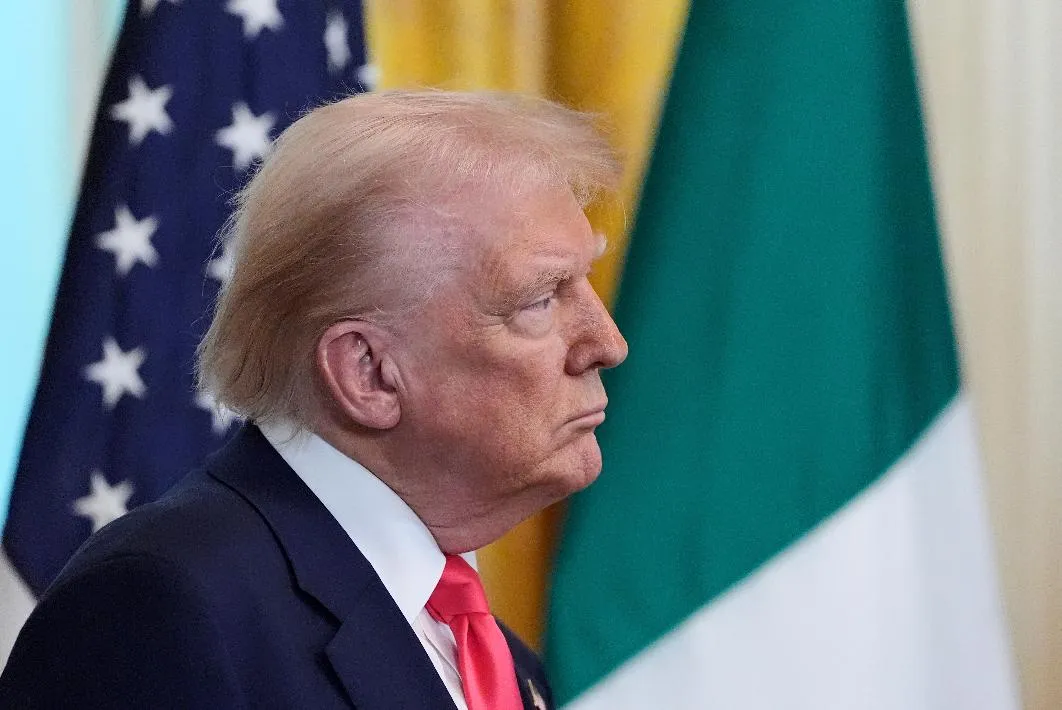 da589f3e248f419a90823e4aa080e5d1_main_trump_ireland_91550