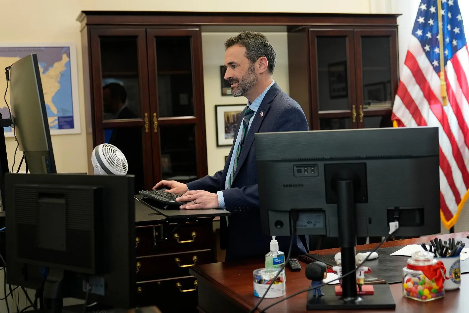 a4fd9ab34915479792854b3e10ddb0da_main_tax_season_werfel_interview_08810