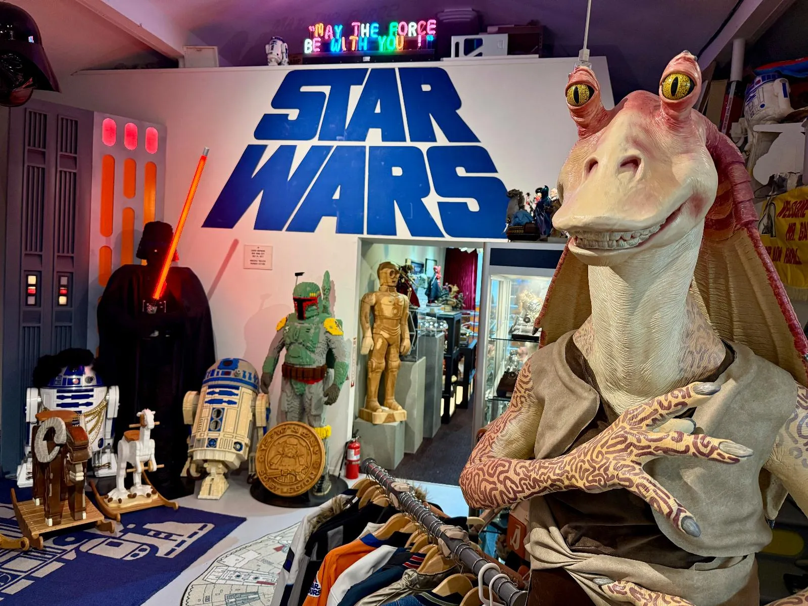 271ec734bc5b4fb7851a05e9234d280a_main_star_wars_day_11109