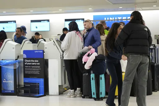 da9a00c93ab04b3d959f22ffde6aded4_preview_newark_airport_flight_delays_58966