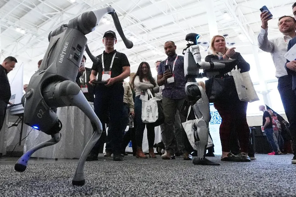 bab5860efefc4301a93dc3469fe2fca2_main_trump_tariff_robots_28711