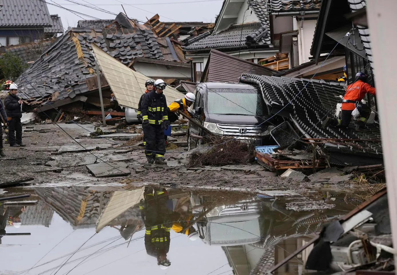 208cf2f184344488826d24d6fbd9074f_main_japan_earthquake_36982