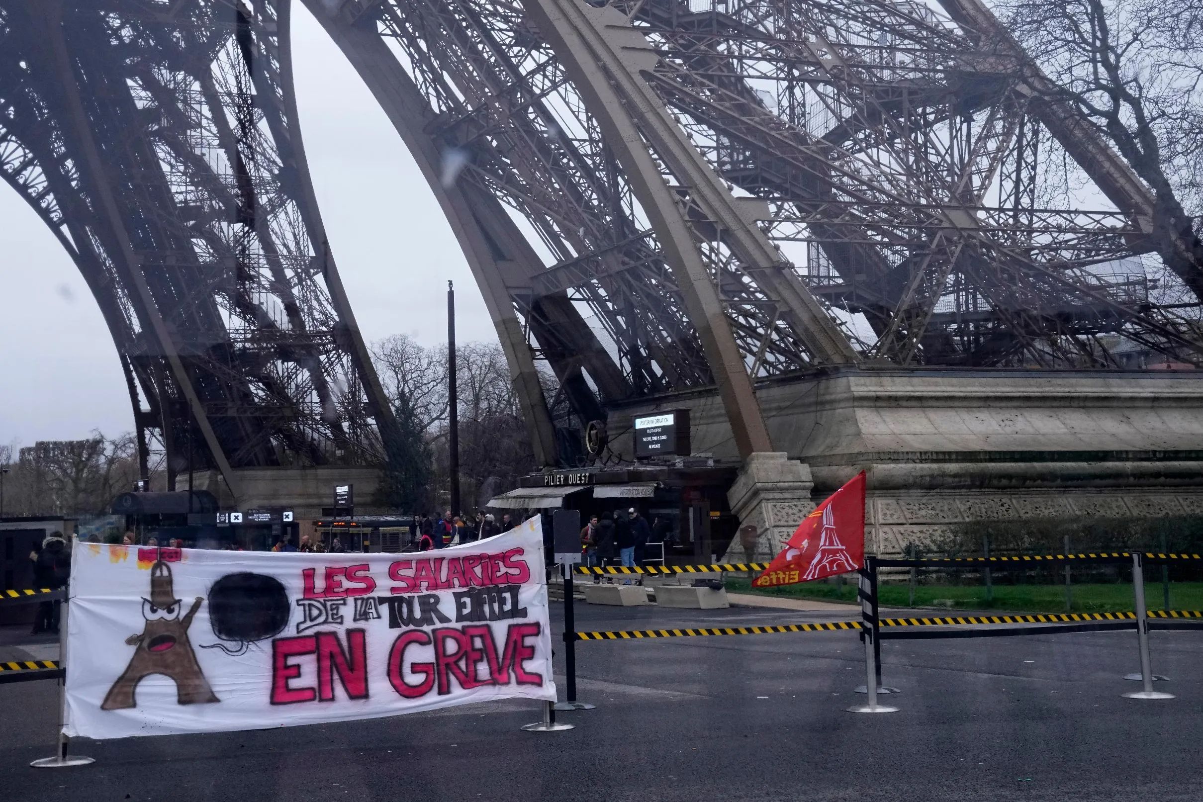 12112823a08244539abf248747c1d39b_main_france_eiffel_tower_51560