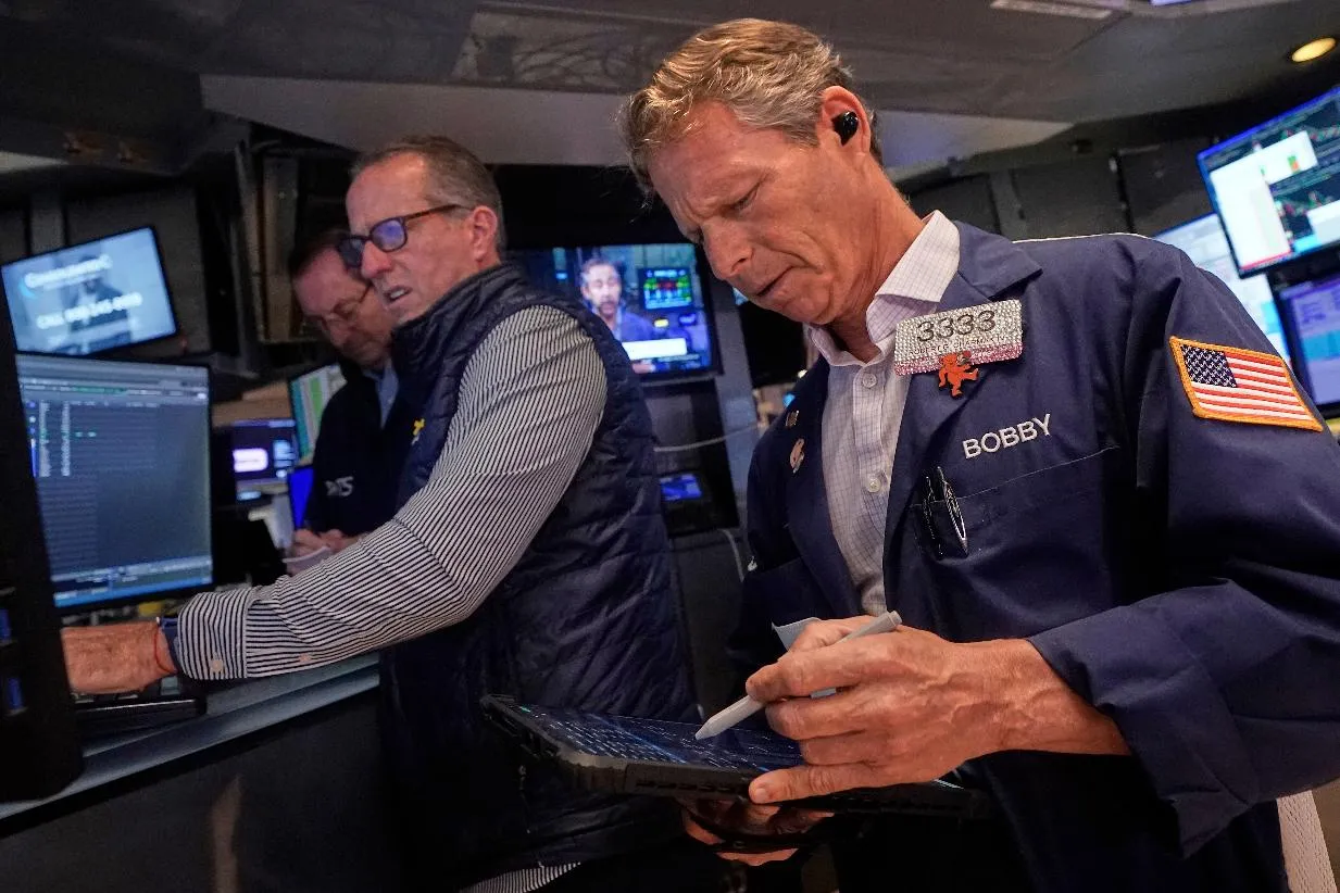 deb8fc4746bc4d15b6da7c474f119e94_main_financial_markets_wall_street_07489