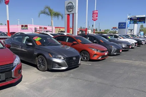 a09ff6fc7c204e08b9b38146c9d8a8fd_preview_behind_the_wheel_50709