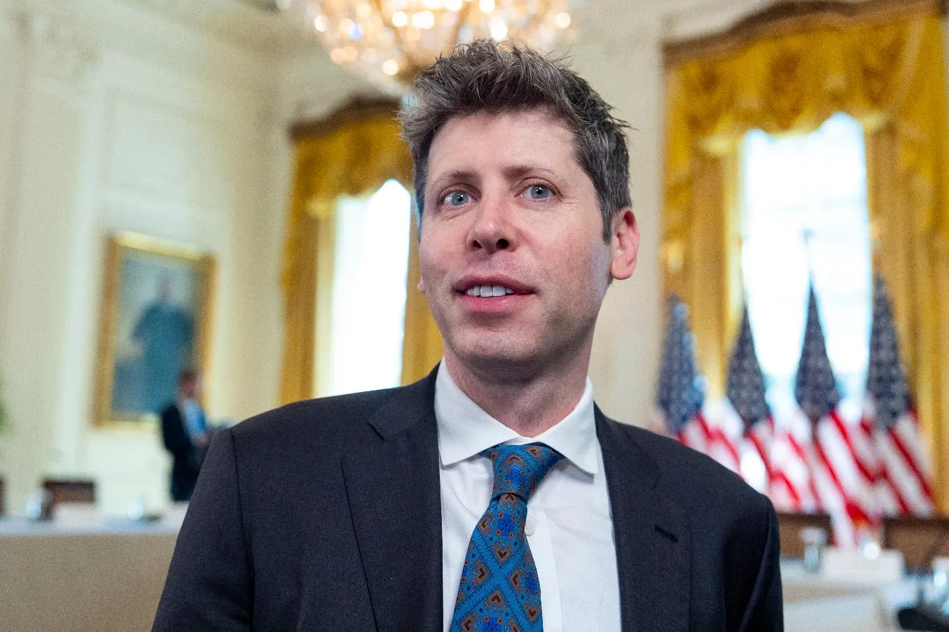 5ee7906921a24075b425c262f1e4bb47_main_trump_14943