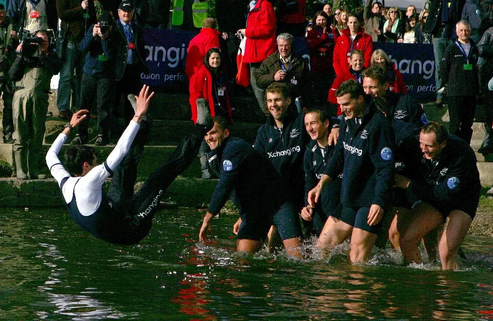 302cc71b55d245088028ec9314935a33_main_rowing_boat_race_health_warning_58817