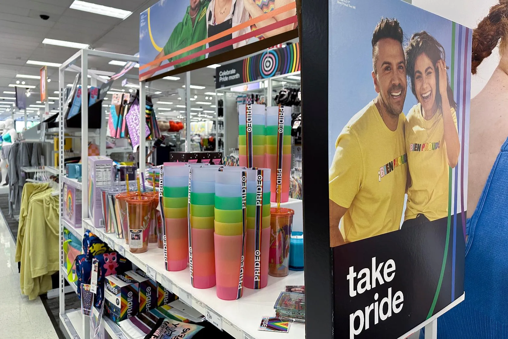 df6c31fe81214661ae55555a1263bfb7_main_target_pride_merchandise_82071
