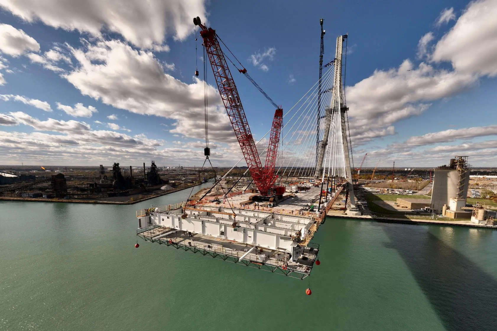 173bed4e954442e887774a7de8ee8d18_main_detroit-canada_bridge_15594